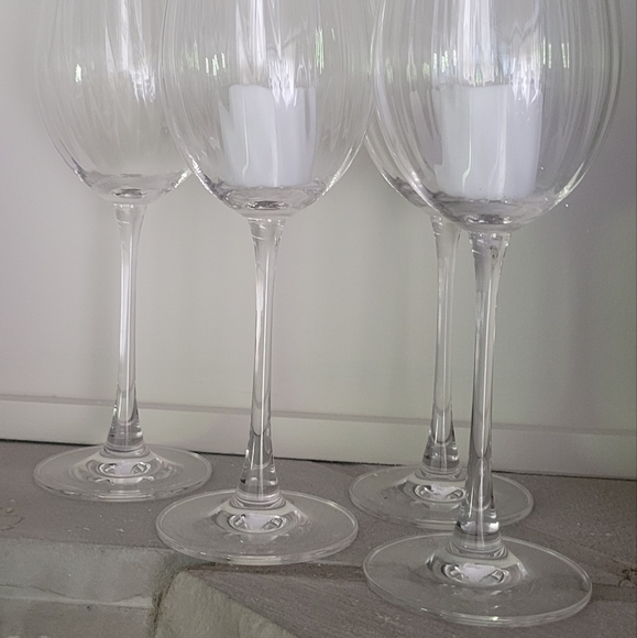 Gorgeous Crystal Wine 11" Glasses...set of 4 - Picture 2 of 2